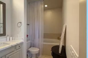 4899 Montrose Blvd, Houston, TX 77006 - Photo 6