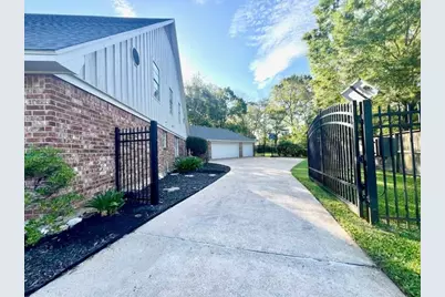 1210 Nottingham Lane, Beaumont, TX 77706 - Photo 2