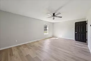 3320 Pelican St, Orange, TX 77630 - Photo 14