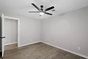 6121 Ridgemont St, Houston, TX 77087 - Photo 14