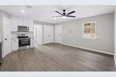 6121 Ridgemont Street #B, Houston, TX 77087 - Photo 2