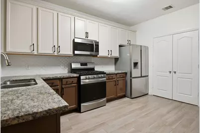16019 Summerville Lake Drive, Tomball, TX 77377 - Photo 6