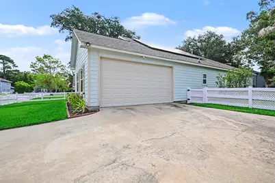 64 Borondo Pines, La Marque, TX 77568 - Photo 6