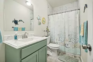 64 Borondo Pines, La Marque, TX 77568 - Photo 16