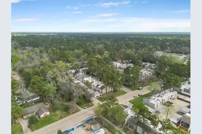 2103 2103 Lake Village Drive, Houston, TX 77339 - Photo 4