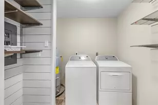 2103 Lake Village Dr, Houston, TX 77339 - Photo 22