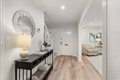 10738 Cedar Creek Drive, Houston, TX 77042 - Photo 2
