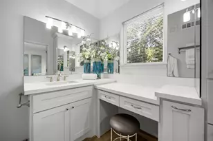 1823 Nocturne Ln, Houston, TX 77043 - Photo 18