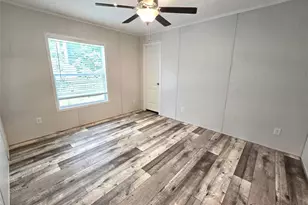 161 Veteran Ln, Livingston, TX 77351 - Photo 12