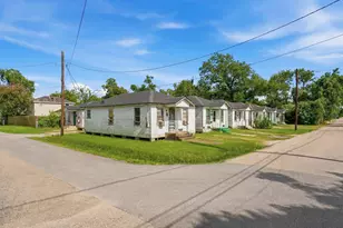 2222 Erastus St, Houston, TX 77020 - Photo 6