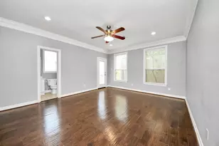 835 Rosine St, Houston, TX 77019 - Photo 2