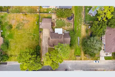 103 Pine Valley Street, Huntsville, TX 77320 - Photo 38