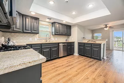 658 Warsaw Street, Bayou Vista, TX 77563 - Photo 10