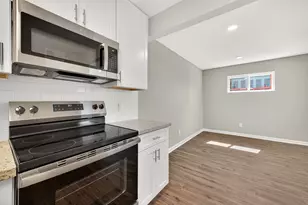 7047 Bissonnet St, Houston, TX 77074 - Photo 18