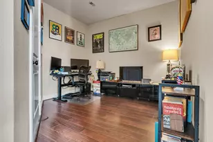 1877 Dart St, Houston, TX 77007 - Photo 8