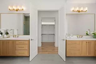 710 Waverly St, Houston, TX 77007 - Photo 1