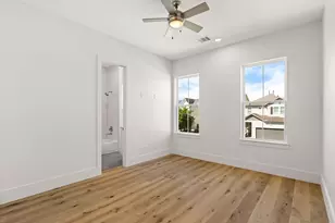 710 Waverly St, Houston, TX 77007 - Photo 16