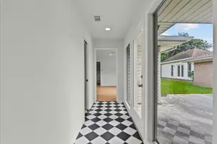 5762 Birdwood Rd, Houston, TX 77096 - Photo 30