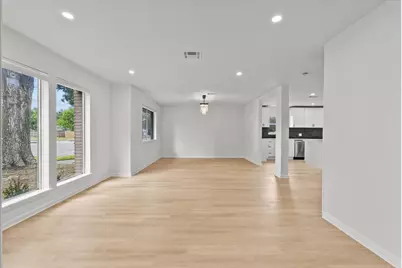 5762 Birdwood Road, Houston, TX 77096 - Photo 4