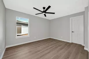 7218 Bretshire Dr, Houston, TX 77016 - Photo 32