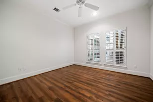 1918 W Bell St, Houston, TX 77019 - Photo 6