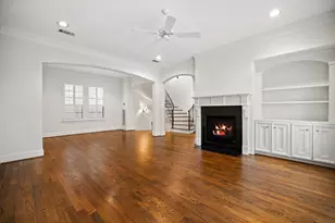 1918 W Bell St, Houston, TX 77019 - Photo 10