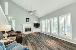 25138 Intrepid Ln, Galveston, TX 77554 - Photo 12