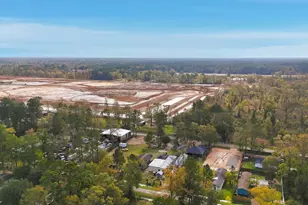 27043 Coach Light Ln, New Caney, TX 77357 - Photo 2