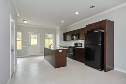 1043 Marcolin, Houston, TX 77088 - Photo 8