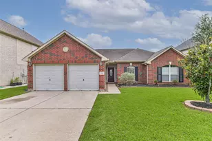 10510 Eagle Rock Ct, La Porte, TX 77571 - Photo 2
