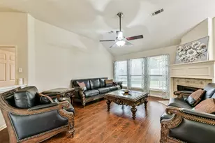 10510 Eagle Rock Ct, La Porte, TX 77571 - Photo 6