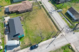 7902 Pointer St, Houston, TX 77016 - Photo 12