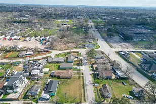 7902 Pointer St, Houston, TX 77016 - Photo 18