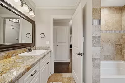 5535 Queensloch Drive Drive, Houston, TX 77096 - Photo 10