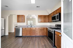 8810 Willow Spur Dr, Tomball, TX 77375 - Photo 10