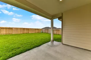 19729 Flag Vw Dr, Montgomery, TX 77356 - Photo 6