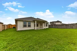 19729 Flag Vw Dr, Montgomery, TX 77356 - Photo 8