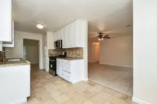 3102 Timber View Dr, Sugar Land, TX 77479 - Photo 12