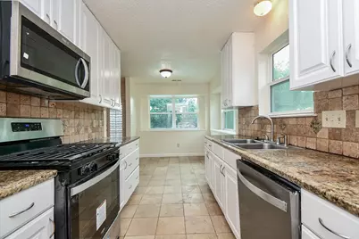 3102 Timber View Drive, Sugar Land, TX 77479 - Photo 10