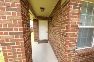 14430 Hamilton Grove Ln, Houston, TX 77047 - Photo 2