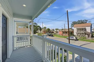 3521 Ave N 1/2, Galveston, TX 77550 - Photo 14