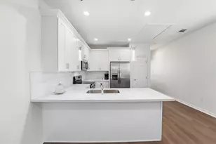 3521 Ave N 1/2, Galveston, TX 77550 - Photo 8