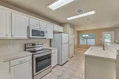 231 Blushwood Place, The Woodlands, TX 77382 - Photo 12