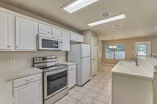 231 Blushwood Pl, The Woodlands, TX 77382 - Photo 12