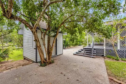 107 Bayou Glen Street, Hitchcock, TX 77563 - Photo 24