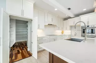 7707 Stratford Hall Dr, Rosharon, TX 77583 - Photo 14