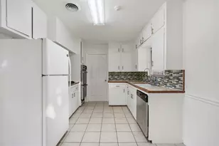 8322 Glen Valley Dr, Houston, TX 77061 - Photo 10