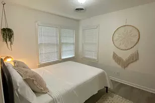 6208 Walnut Hills Dr, Austin, TX 78723 - Photo 2
