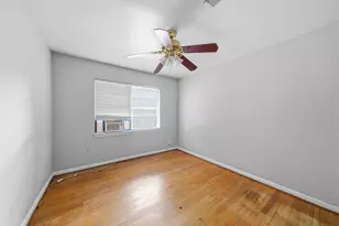 6633 Sandstone St, Houston, TX 77074 - Photo 6