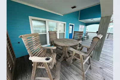 2029 Idyle View, Crystal Beach, TX 77650 - Photo 8